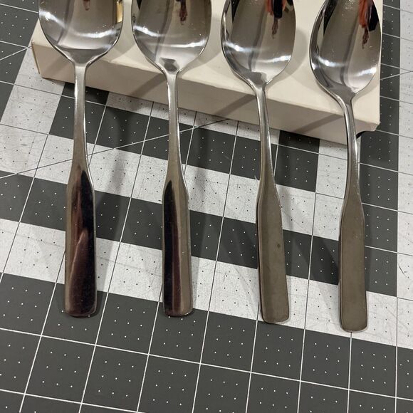 Reed & Barton Fiddler II (4) Oval / Soup Spoons Stainless Flatware Replacements - Picture 5 of 16